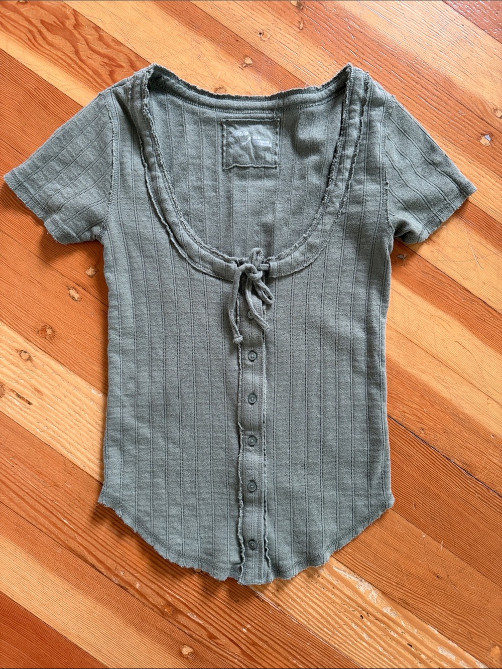 Aerie Green Pointelle Knit Short Sleeve‎ Button-Down Top XS